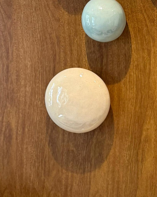 Flat Pebble 8" D